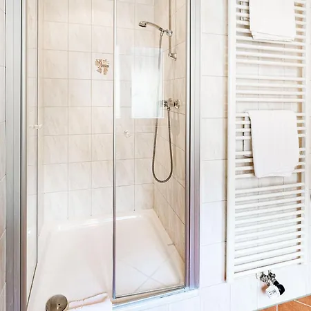 Quellenhof Hotel 3*