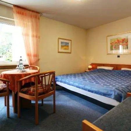 ホテル Quellenhof